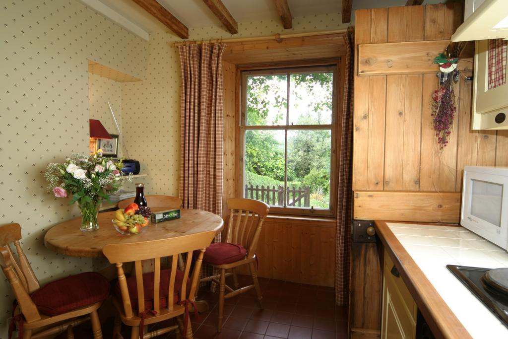 Springburn Cottage Strachur Kültér fotó
